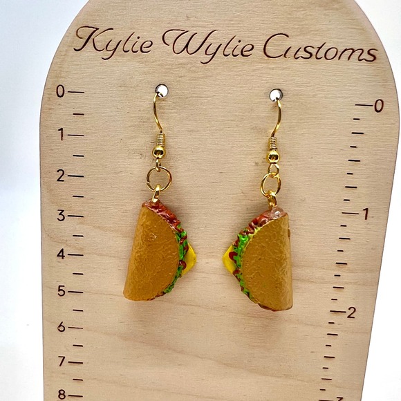 Taco Earrings - Food Earrings - Mini Brands Foodie Series 2 - Fun Earrings - Picture 9 of 9